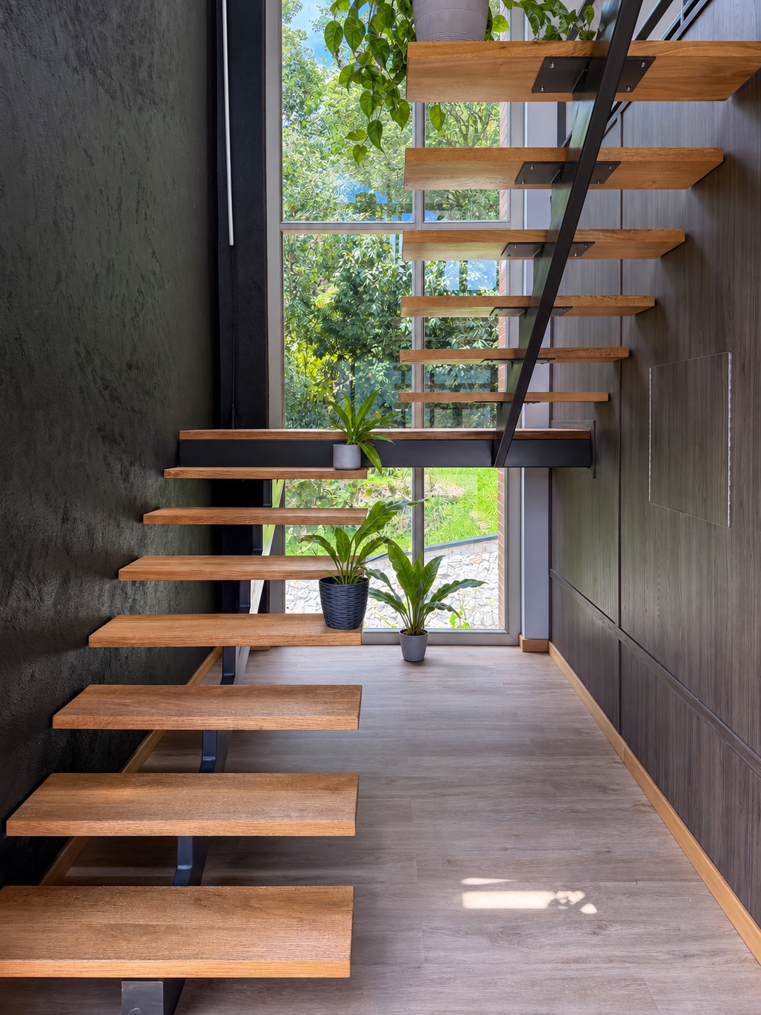 Wooden staircase with a metal structure